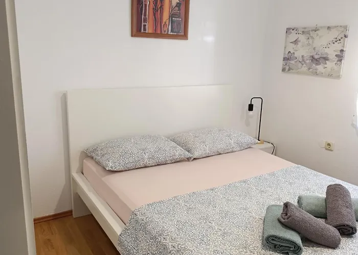 Apartament M & M *