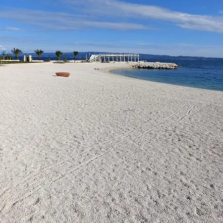 شقة M & M سبليت